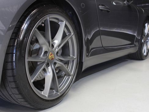 Used 2017 Porsche 911 Carrera image 21
