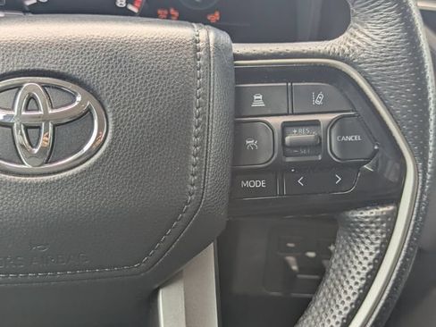 Used 2024 Toyota Tundra Limited AWD/4WD image 19
