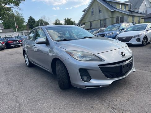Used 2013 MAZDA MAZDA3 i Grand Touring FWD image 3