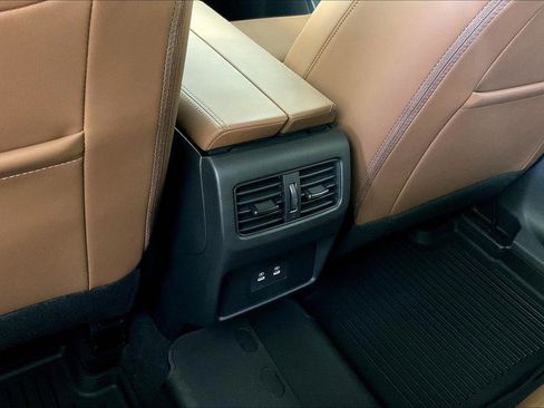 New 2025 Nissan Rogue Platinum image 29