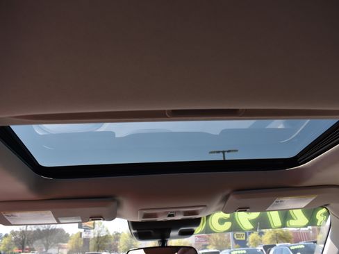 Used 2022 Ford Maverick Lariat w/ Lariat Luxury Package image 30