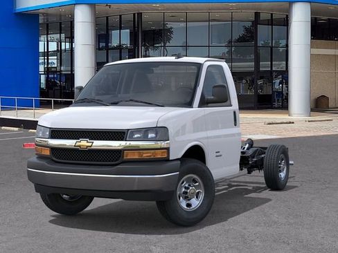 New 2025 Chevrolet Express 3500 w/ Power Convenience Package RWD image 6