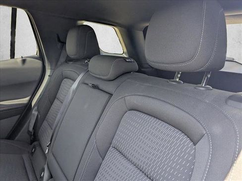 Used 2025 Chevrolet Equinox LT image 16