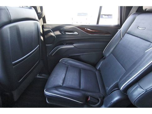 Certified 2023 Cadillac Escalade Premium Luxury image 11