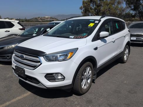 Used 2018 Ford Escape SE AWD/4WD image 2