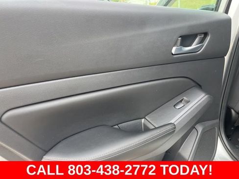 Used 2022 Nissan Altima 2.5 SV FWD image 11