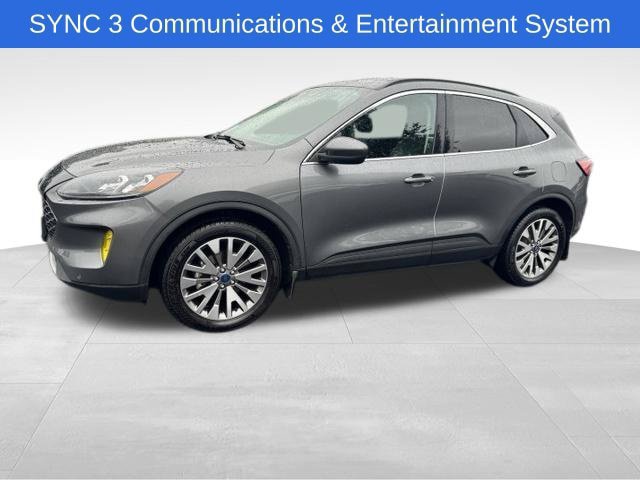 Certified 2022 Ford Escape Titanium w/ Class II Trailer Tow Package AWD/4WD image 8