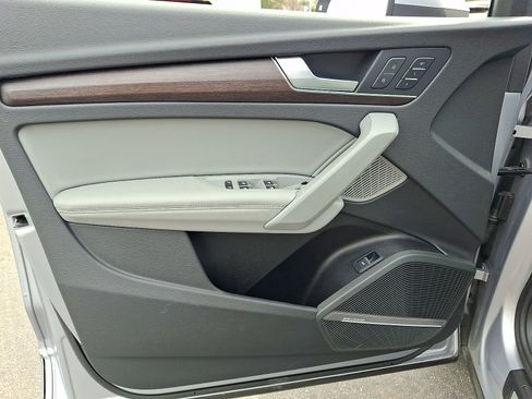 Certified 2023 Audi Q5 2.0T Premium Plus w/ Premium Plus Package image 12