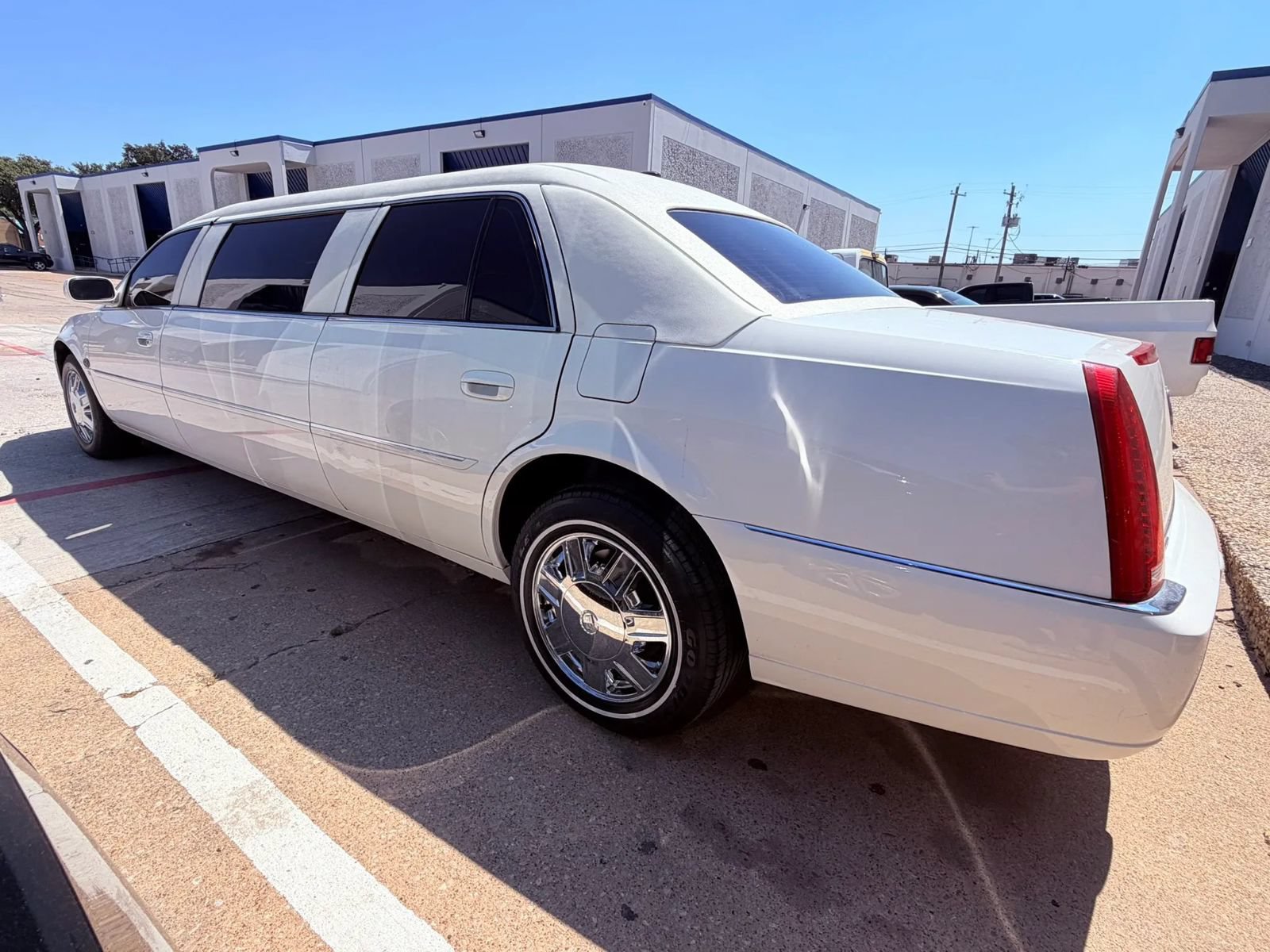 Used 2007 Cadillac DTS FWD image 2