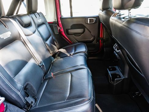 Used 2021 Jeep Wrangler Unlimited Sport image 18