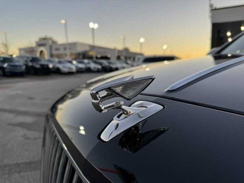 Used 2022 Bentley Flying Spur W12 image 16