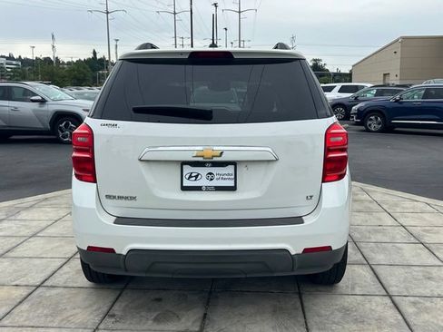 Used 2017 Chevrolet Equinox LT w/ Convenience Package FWD image 6