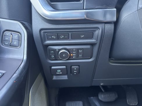 Used 2022 Ford F150 Lariat w/ Equipment Group 502A High AWD/4WD image 28