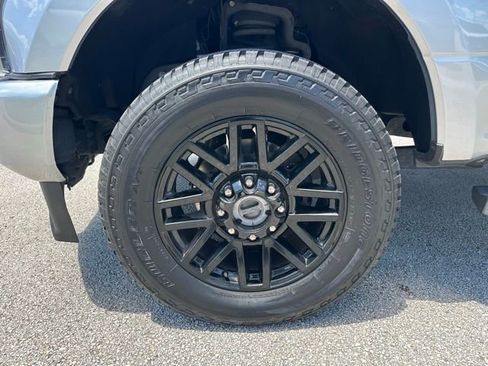 Certified 2022 Ford F250 Lariat w/ Black Appearance Package AWD/4WD image 31