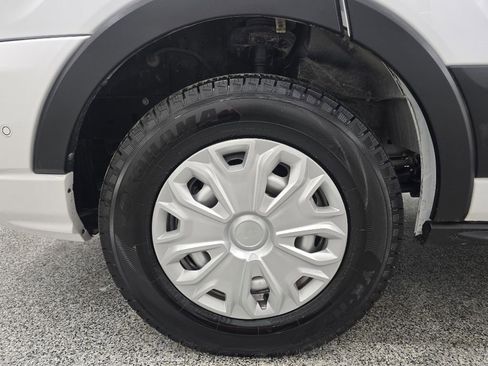 Used 2021 Ford Transit 350 XLT image 24