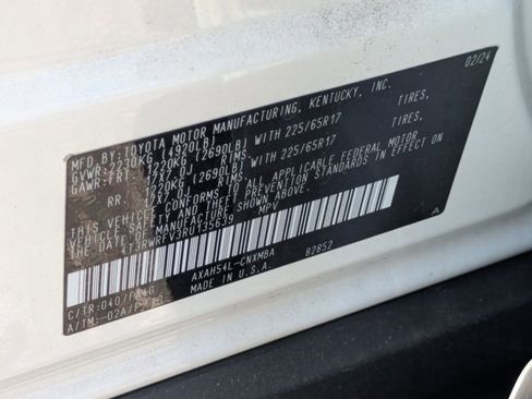 Used 2024 Toyota RAV4 XLE w/ Convenience Package AWD/4WD image 17