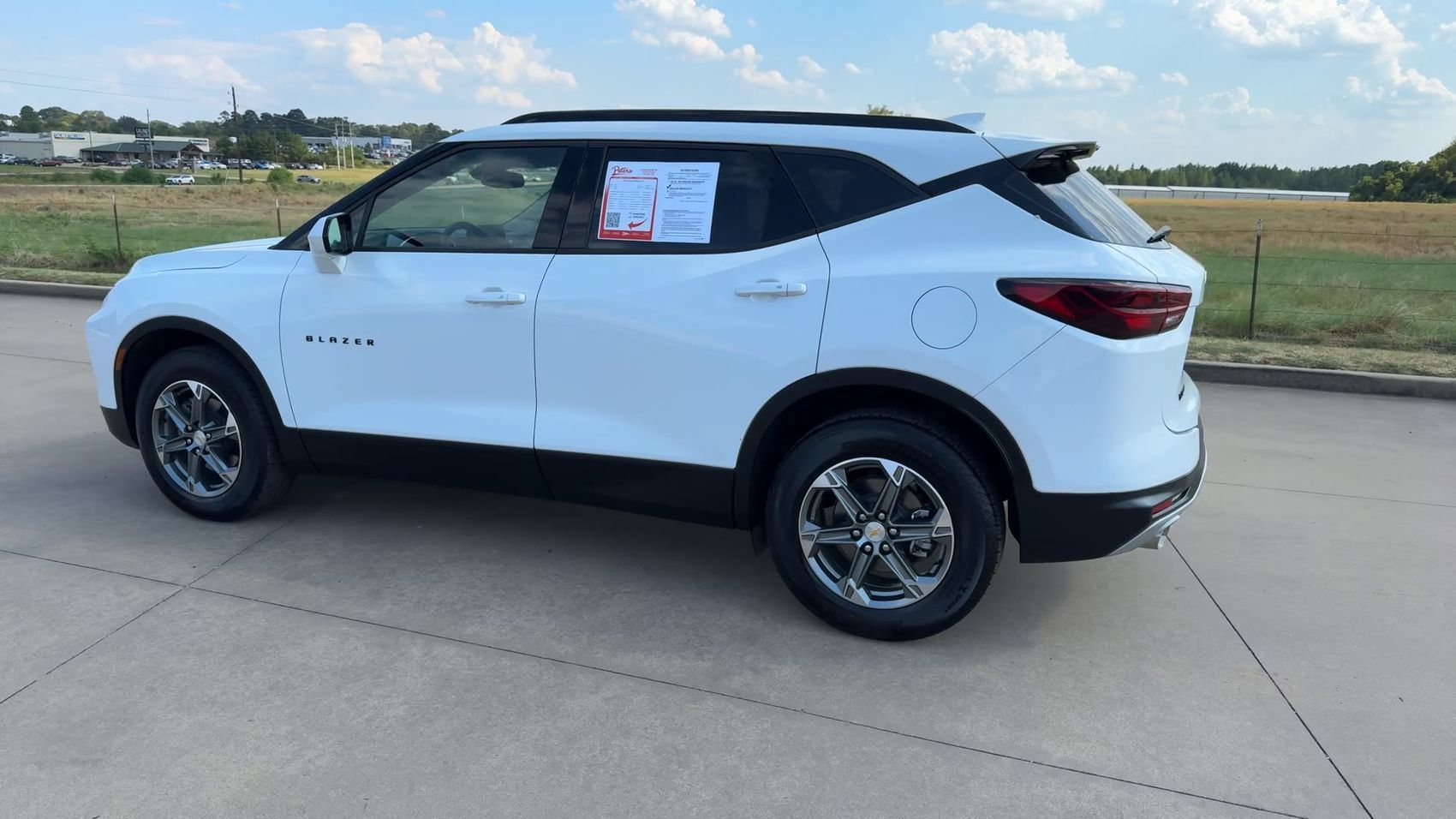 Used 2024 Chevrolet Blazer LT w/ Convenience Package FWD image 6