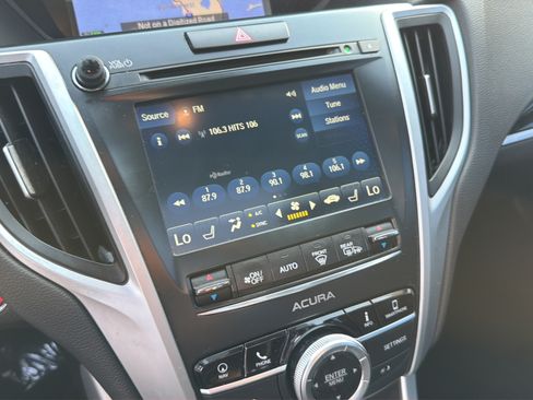 Used 2018 Acura TLX V6 w/ Technology Package FWD image 22