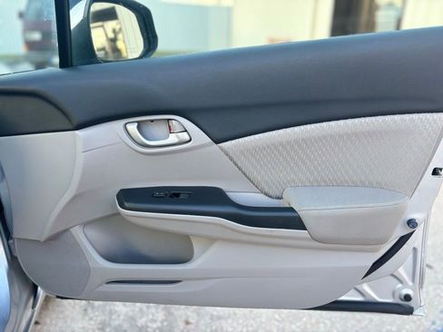 Used 2015 Honda Civic LX image 12