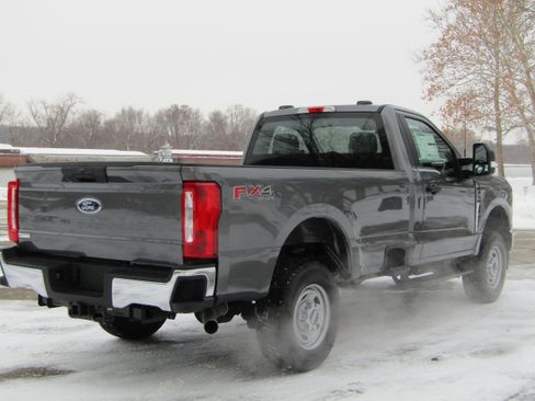 New 2025 Ford F350 XL w/ FX4 Off-Road Package image 4