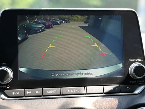 Used 2023 Nissan Sentra SV FWD image 20