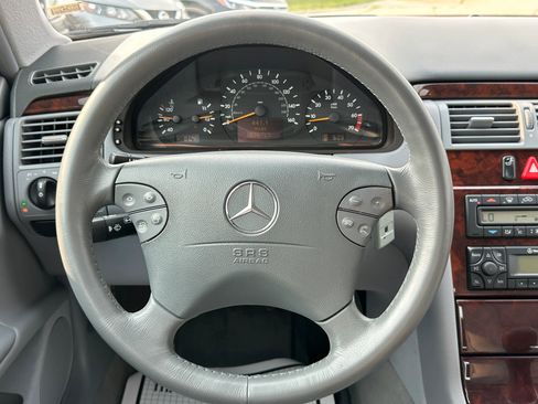 Used 2000 Mercedes-Benz E 430 E 430 Sedan 4D image 17