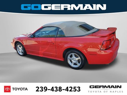 Used 2003 Ford Mustang Convertible image 11