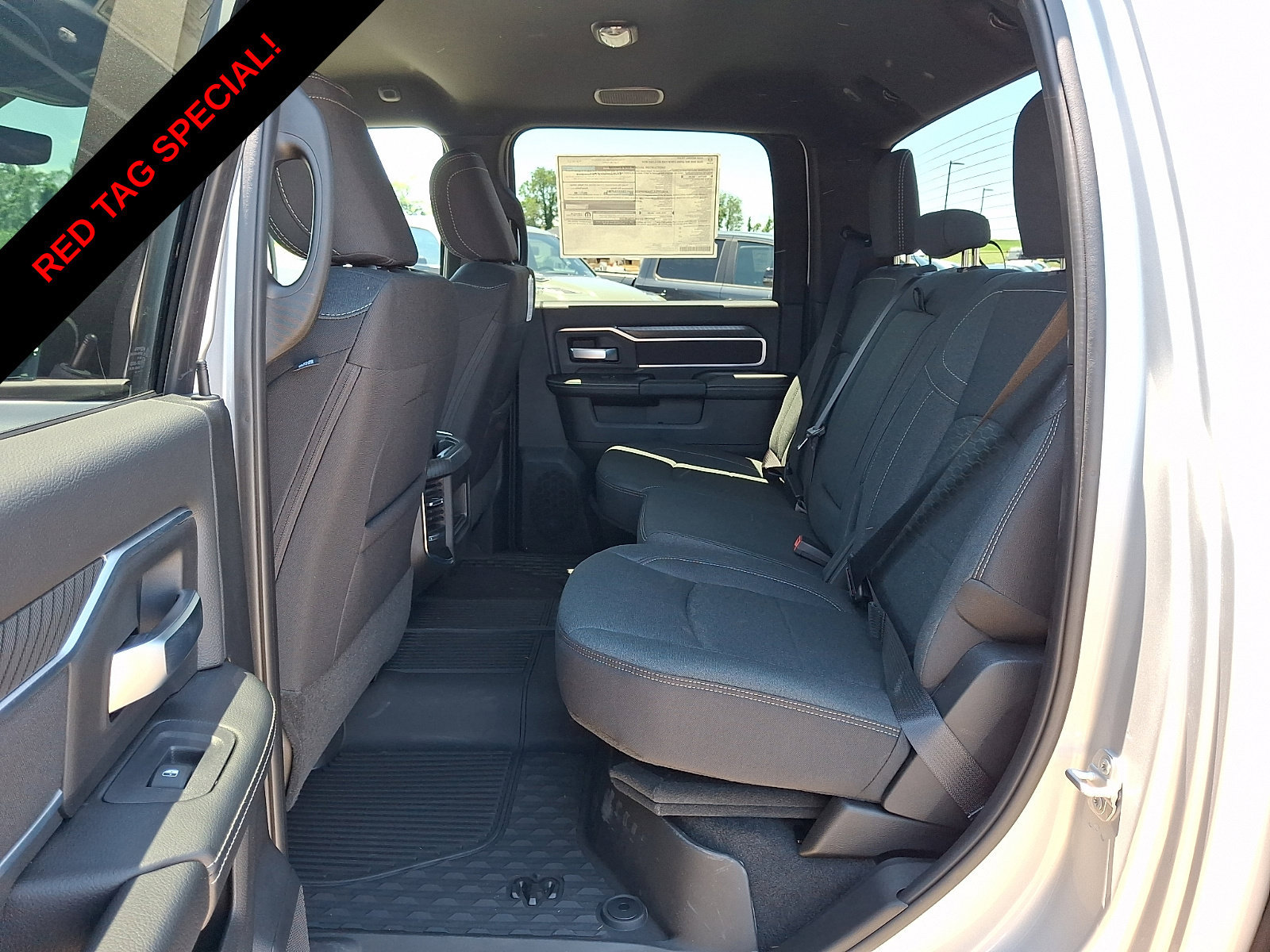 New 2026 RAM 3500 Big Horn AWD/4WD image 7