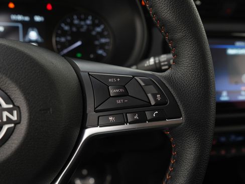 Used 2024 Nissan Kicks SR w/ SR Premium Package image 27