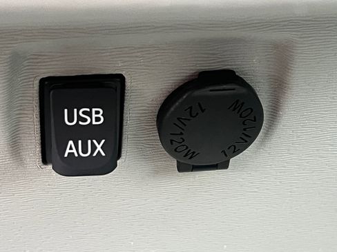 Used 2012 Toyota Sienna LE image 29