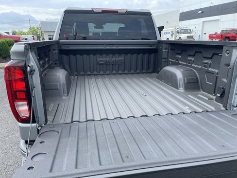 Used 2025 GMC Sierra 1500 Elevation AWD/4WD image 25