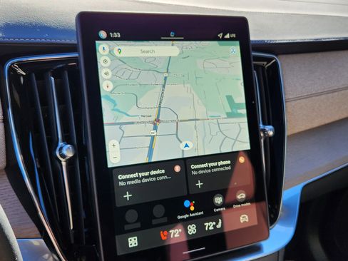 New 2026 Volvo XC90 T8 Plus w/ Protection Package Premier image 10