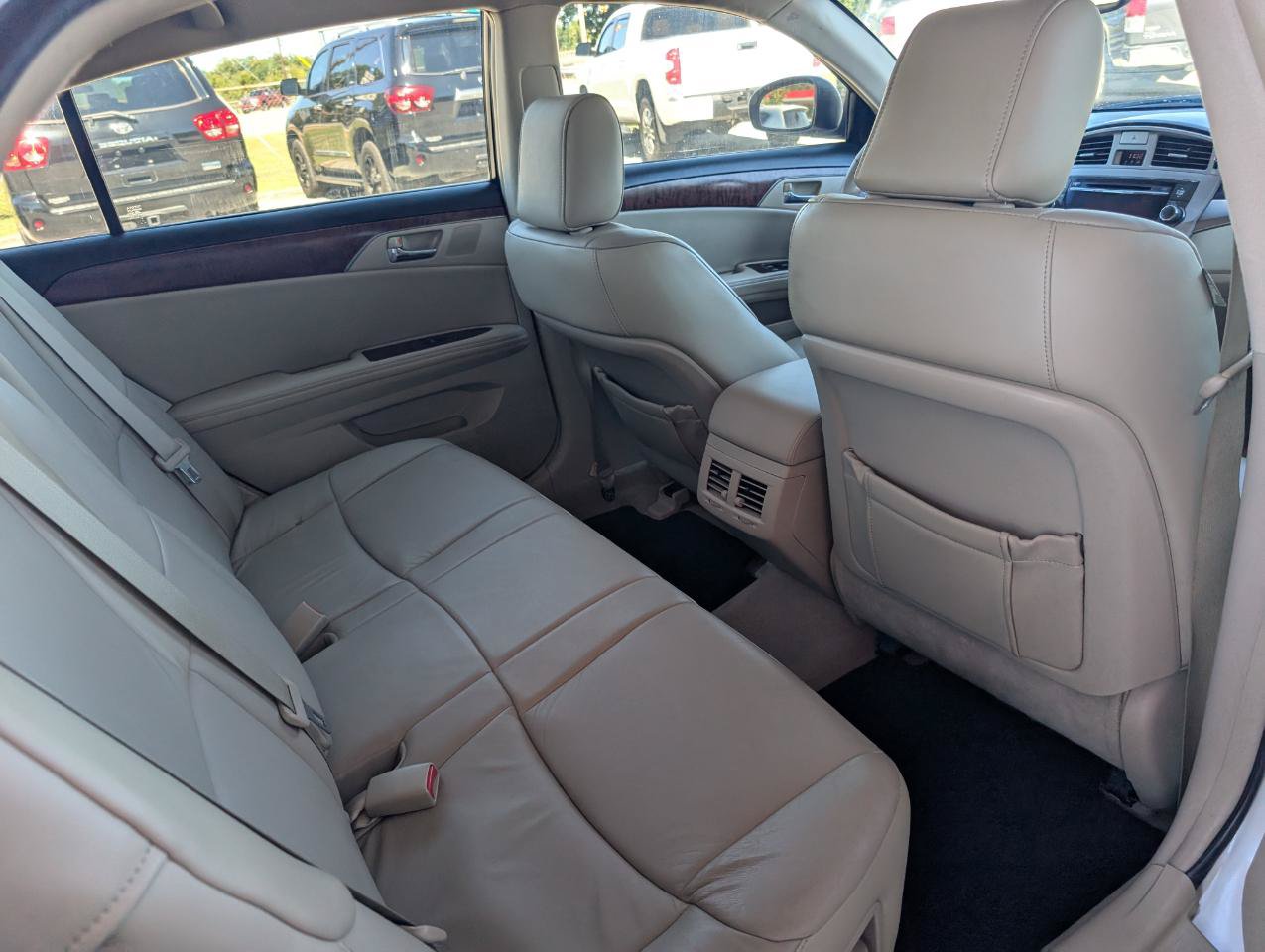 Used 2011 Toyota Avalon FWD image 20