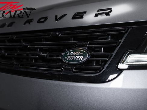 Used 2025 Land Rover Range Rover Sport SE AWD/4WD image 11