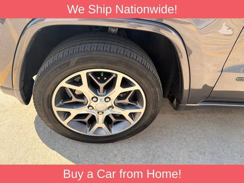 Used 2020 Jeep Grand Cherokee Overland AWD/4WD image 37