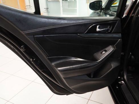 Used 2020 Nissan Maxima 3.5 SV w/ Floor Mat Group FWD image 23