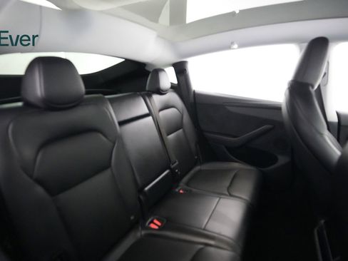 Used 2026 Tesla Model Y AWD image 5