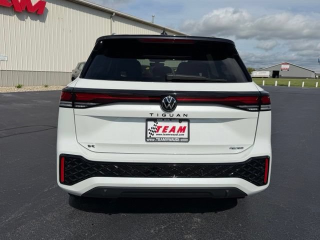Certified 2026 Volkswagen Tiguan SE R-Line AWD/4WD image 6