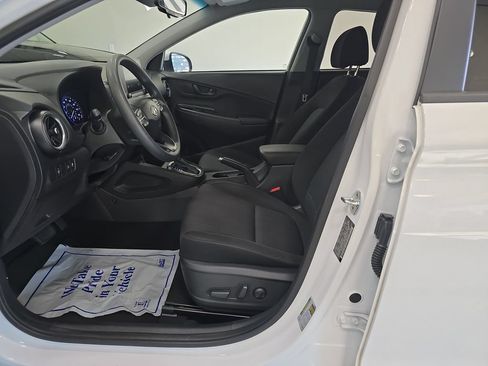 Certified 2023 Hyundai Kona SEL AWD/4WD image 10