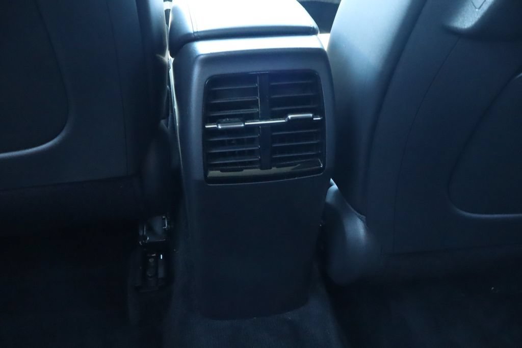 Used 2023 Kia Niro EX FWD image 28