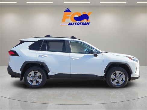 New 2025 Toyota RAV4 LE image 6