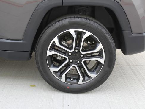 Used 2024 Jeep Compass Limited AWD/4WD image 39