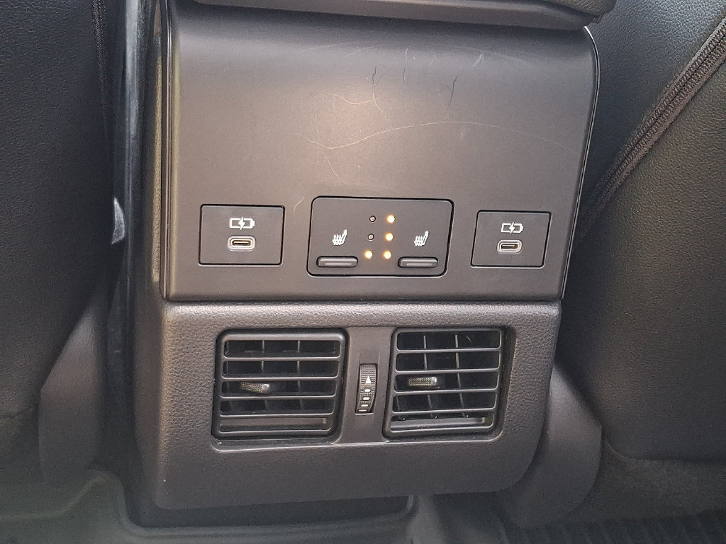 Certified 2024 Subaru Solterra AWD/4WD image 12