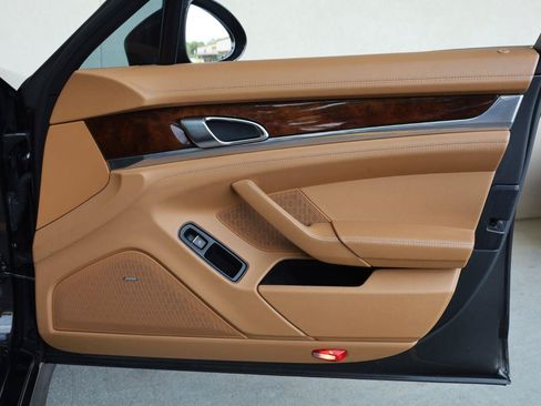 Used 2011 Porsche Panamera 4 AWD/4WD image 24