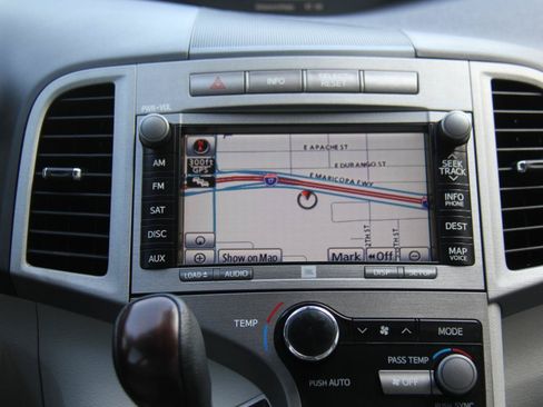 Used 2011 Toyota Venza w/ Premium Pkg #2 FWD image 17