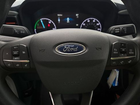 Used 2022 Ford Maverick XLT FWD image 19
