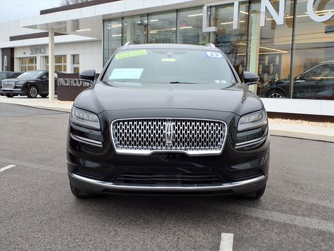 Certified 2023 Lincoln Nautilus Reserve w/ Equipment Group 201A image 8