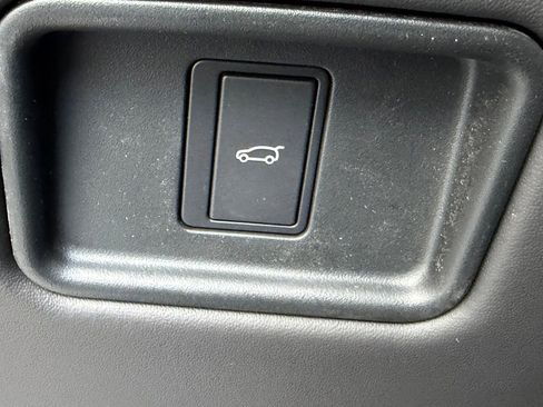 New 2026 Land Rover Range Rover Sport SV image 22