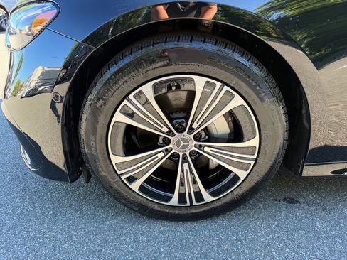 Used 2026 Mercedes-Benz E 350 4MATIC Sedan image 9