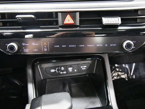 Certified 2025 Kia K5 GT image 27
